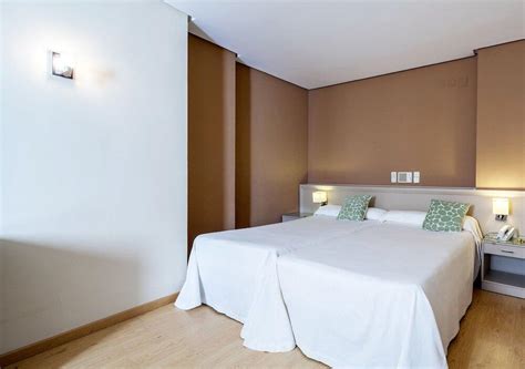 Los 10 mejores hoteles de Écija (desde € 46).